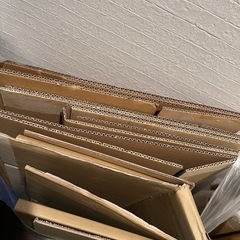 段ボールの画像