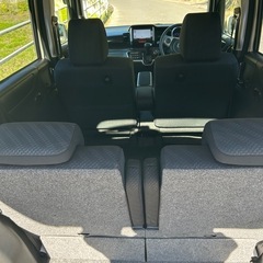 ホンダNＢＯＸカスタムパールホワイトの画像