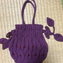 新品未使用ニットバッグ編みバッグの画像