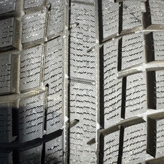 スタッドレスタイヤ155/65R13 2024年製造バリ目アルミホイール付4本セットの画像