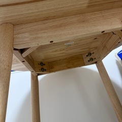 ダイニングテーブルの画像