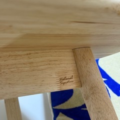 ダイニングテーブルの画像