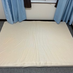 ダブルサイズ　マットレス　使用数回　柔らかめの画像