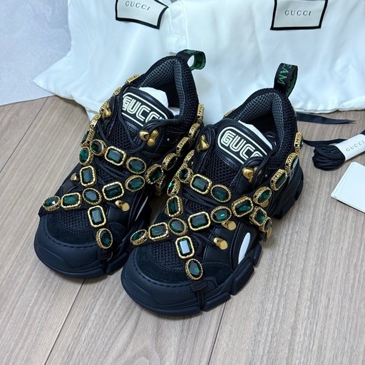 グッチ GUCCI フラッシュトレック スニーカー クリスタル ビジュー黒 厚底
