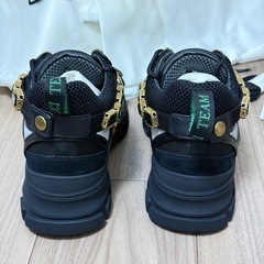 グッチ GUCCI フラッシュトレック スニーカー クリスタル ビジュー黒 厚底の画像
