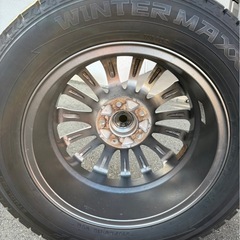 215/60R16 95Q 4本ホイール、ナット付　DUNLOP　WINTAR MAXX WM02の画像