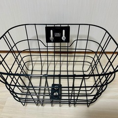 新品未使用　自転車用ワイヤーかご ブラック　中型　部品付きの画像