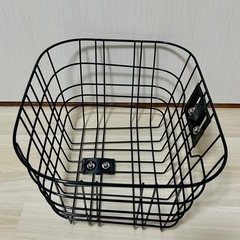 新品未使用　自転車用ワイヤーかご ブラック　中型　部品付きの画像