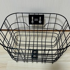 新品未使用　自転車用ワイヤーかご ブラック　中型　部品付きの画像