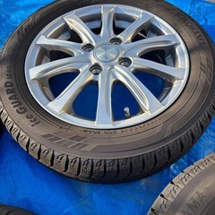 YOKOHAMAスタッドレスタイヤ14インチの画像