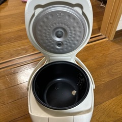 炊飯器
の画像