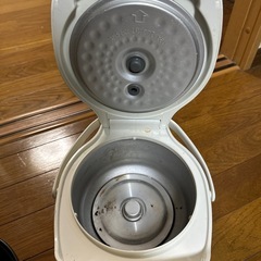炊飯器
の画像
