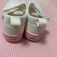 ムーンスターの上靴　14センチの画像