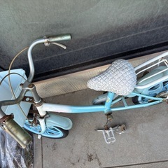 14インチの自転車の画像