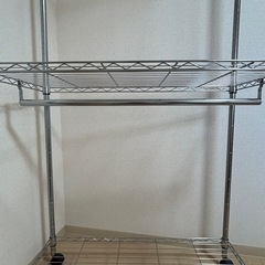 ハンガーラックの画像