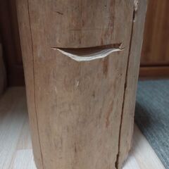 切り株椅子　傷ありの画像