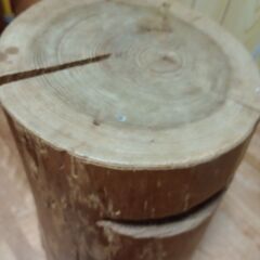 切り株椅子　傷ありの画像