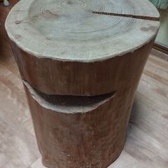 切り株椅子　傷ありの画像