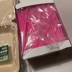 テイクアウトパック、ストローの画像