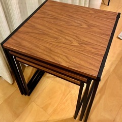 ネストテーブルの画像