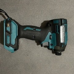 （25日まで）マキタ　インパクトドライバー　（TD002g）の画像