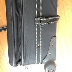 旅行スーツケースの画像