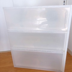 無印良品 衣装ケース３つ
の画像