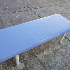 診療ベッド　マッサージベッド　整体ベッド　青ビニール張り『中古良品』W600の画像