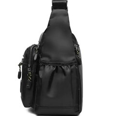 🉐黒色の大容量クロスボディバッグ❣️の画像