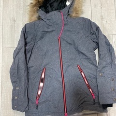 phenixスキースノボーウェアの画像