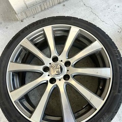 225/40/ZR18年2025の画像