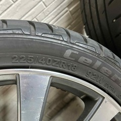 225/40/ZR18年2025の画像