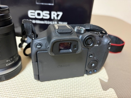 Canon EOS R7 RF-S18-150 IS STM レンズキット ブラック　ショット数3400 美品