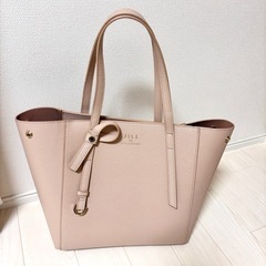 ユースフルリボントートバッグ ジル バイ ジル スチュアート の画像