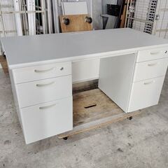 ナイキ　両袖机　W1400『中古良品』複数入荷！の画像