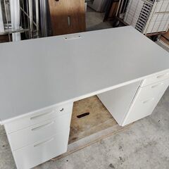 ナイキ　両袖机　W1400『中古良品』複数入荷！の画像