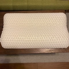 カインズ　　モッフル枕　　ハニカム枕の画像