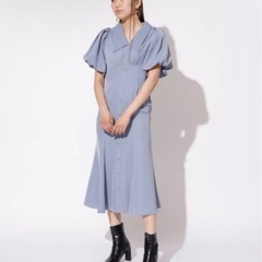 美品　レディアゼル　ボリューム襟付きワンピース　マーメイドワンピの画像