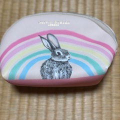 【新品未使用】オリビアバートン　シェル型ポーチの画像