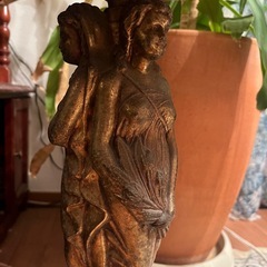 アンティークサイドテーブルの画像