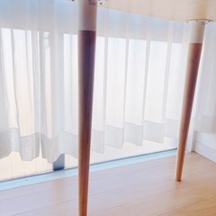 IKEA テーブル デスク 横幅140cmの画像