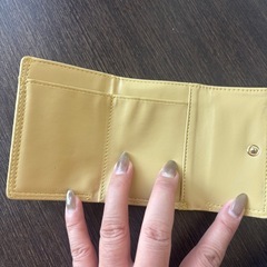 【中古】BARCOS シュリンクレザー　三つ折り財布の画像