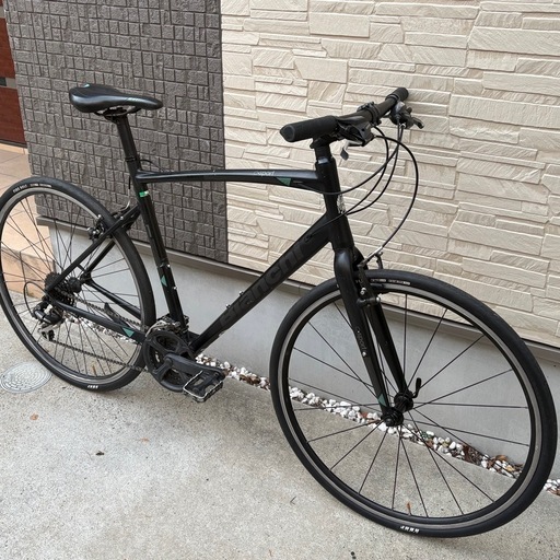 【整備済み】Bianchi ビアンキ c-sport マットブラック 新品部品 クロスバイク