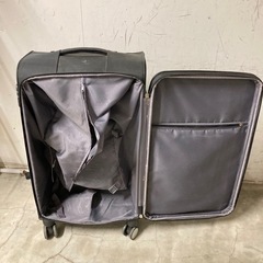 【機内預けスーツケース】77cm＊ブラック＊使用問題なし／現状渡しの画像