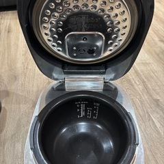 週末お取引できる方炊飯器の画像