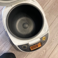 大容量🔴Tiger10合だき炊飯器の画像