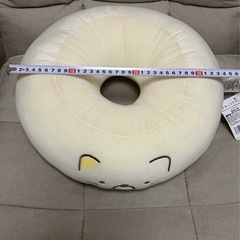 タグ付き未使用 すみっコぐらし ドーナツクッション 薄黄色の画像