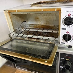 コンベクションオーブンとトースターの画像