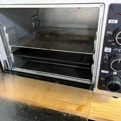 コンベクションオーブンとトースターの画像