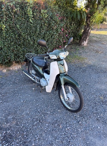 1168.ホンダ　格安　AA04スーパーカブ50 原付　バイク　50cc 車体